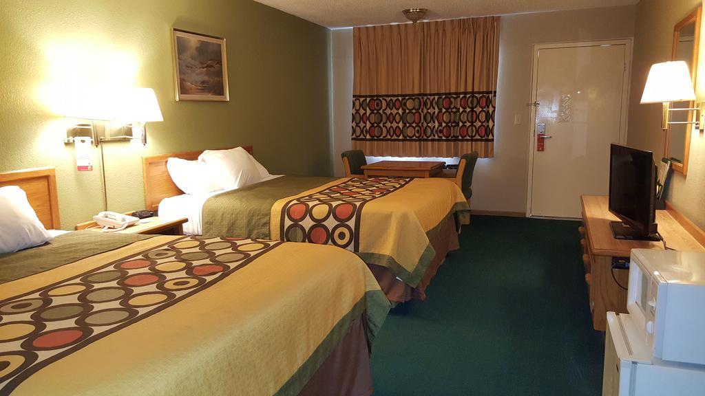 Budgetel Inn & Suites Butler Esterno foto