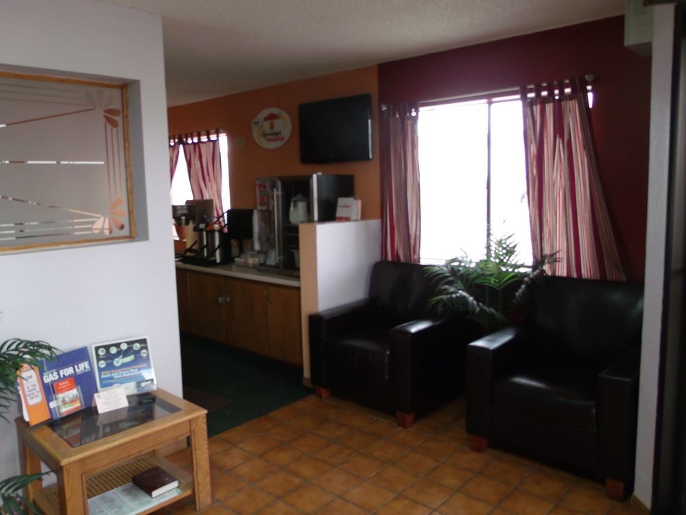 Budgetel Inn & Suites Butler Esterno foto