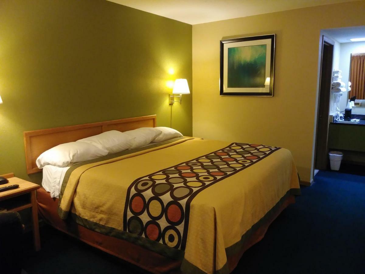 Budgetel Inn & Suites Butler Esterno foto